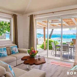  Holiday home Matira House